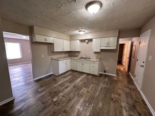 Building Photo - 9630 Downes Ct