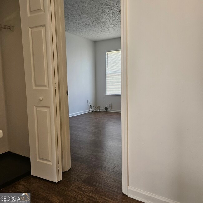 Building Photo - 5960 Batson Ct