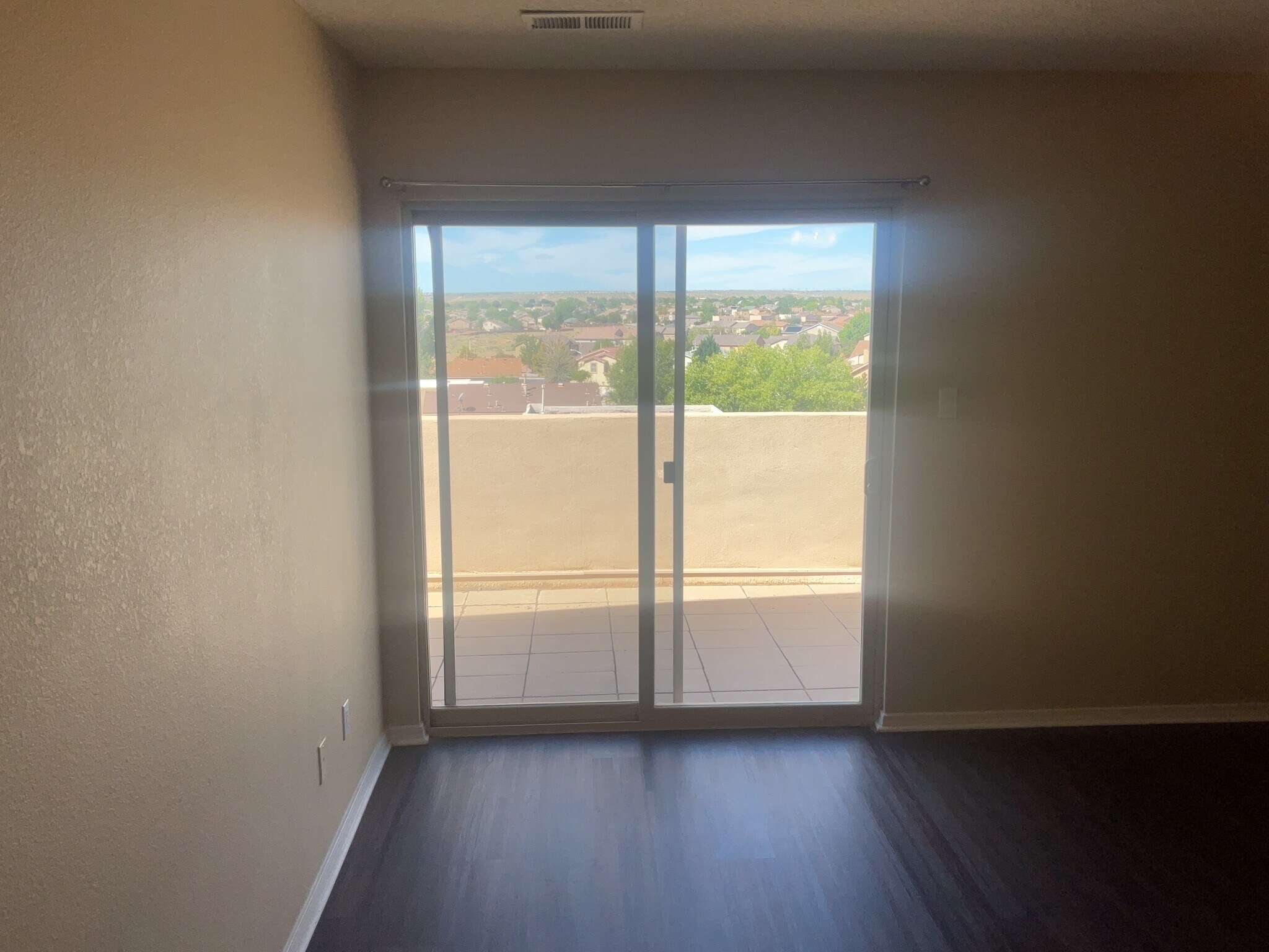 Building Photo - 3337 Cochiti St NE