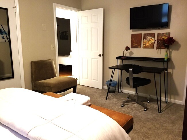 Building Photo - 4202 Antilla Pl