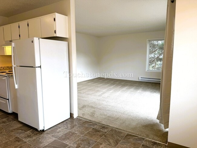 Building Photo - Charming 2-Bedroom Apartment in the Heart ...