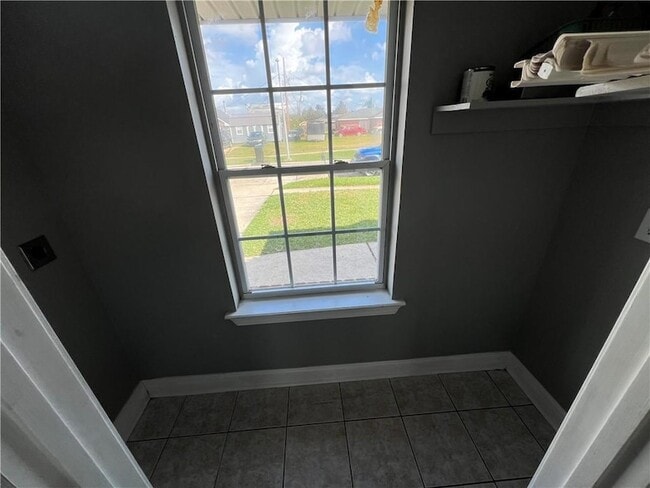 Building Photo - 5620 4th St