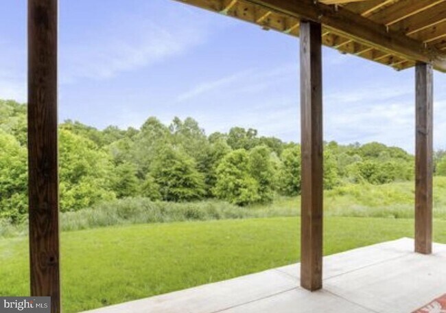 Building Photo - 211 Ontario Dr
