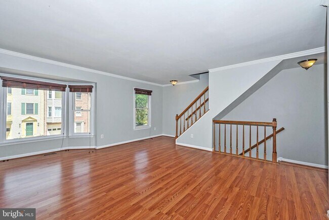 Building Photo - 105 Sunny Hill Ct