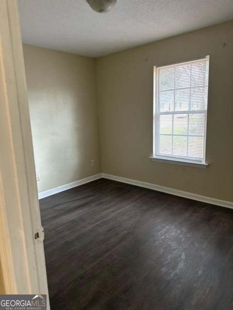 Building Photo - 323 Carriage Ln