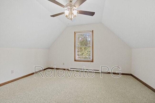 Building Photo - 12620 Thoreau Dr
