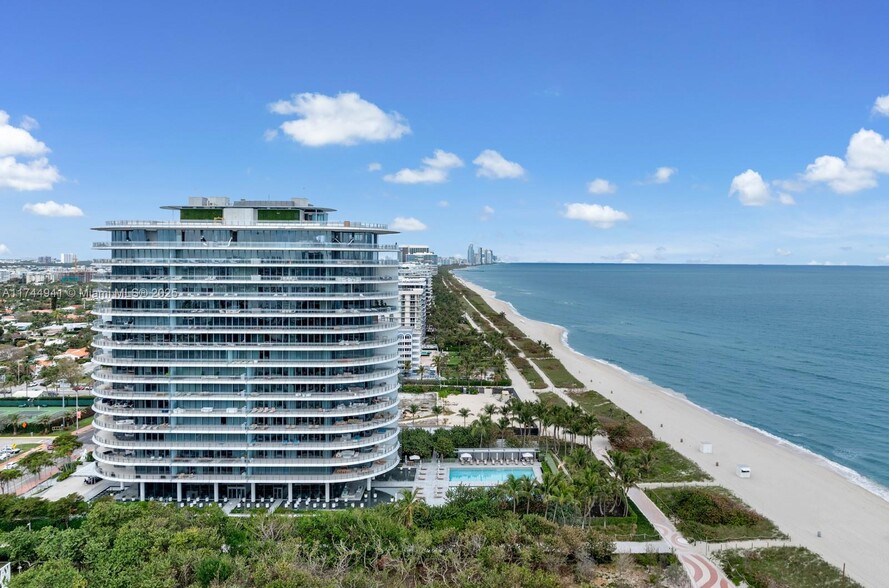 Building Photo - 8701 Collins Ave