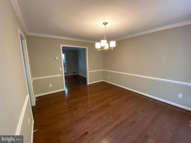 Building Photo - 3707 Moss Brooke Ct