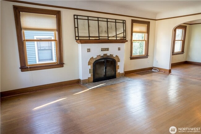 Building Photo - 2bd/2.5ba Seattle House