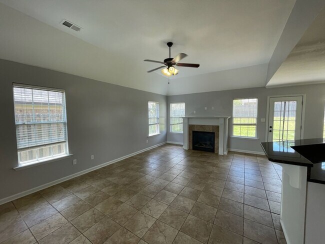 Building Photo - Dickens Place Subdivision