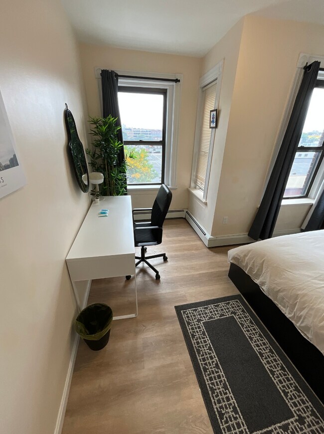 Building Photo - 169 Massachusetts Ave