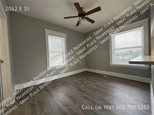 Building Photo - 2042 E St-