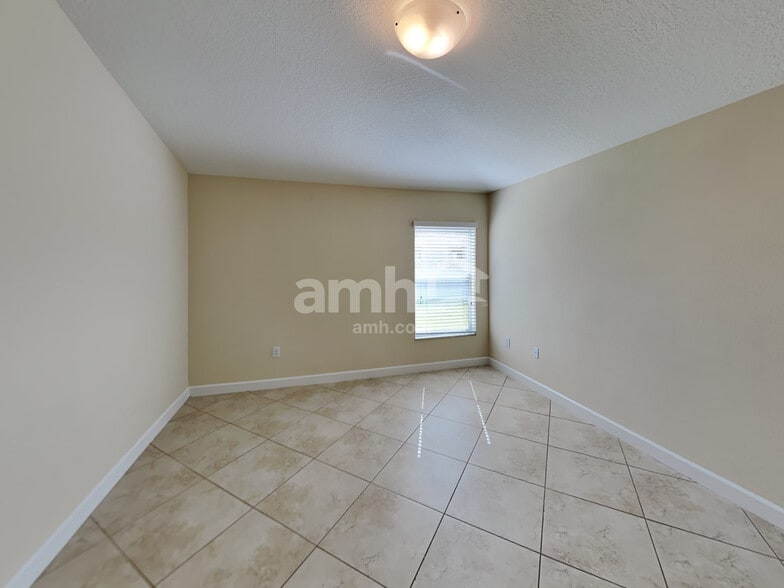 Building Photo - 12035 Cardinal Flower Dr