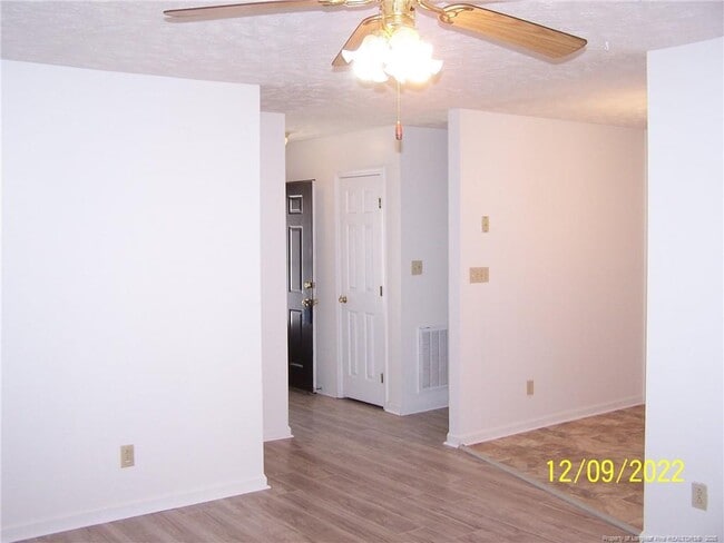 Building Photo - 6466 Pittsfield Dr