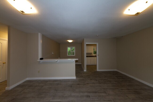 Building Photo - Completely remodeled 3 bed 1 bath home ready for a new tenant. Apply today and get approved for a...