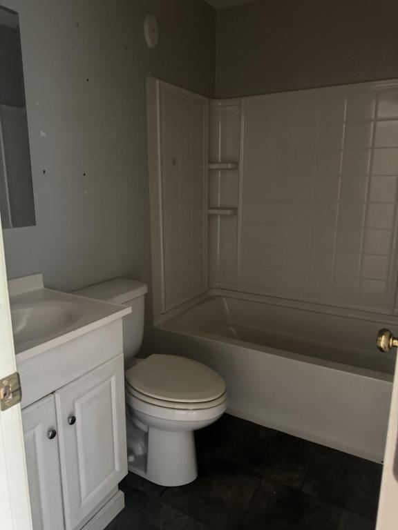 Building Photo - 2030 Ridgeview Dr NW