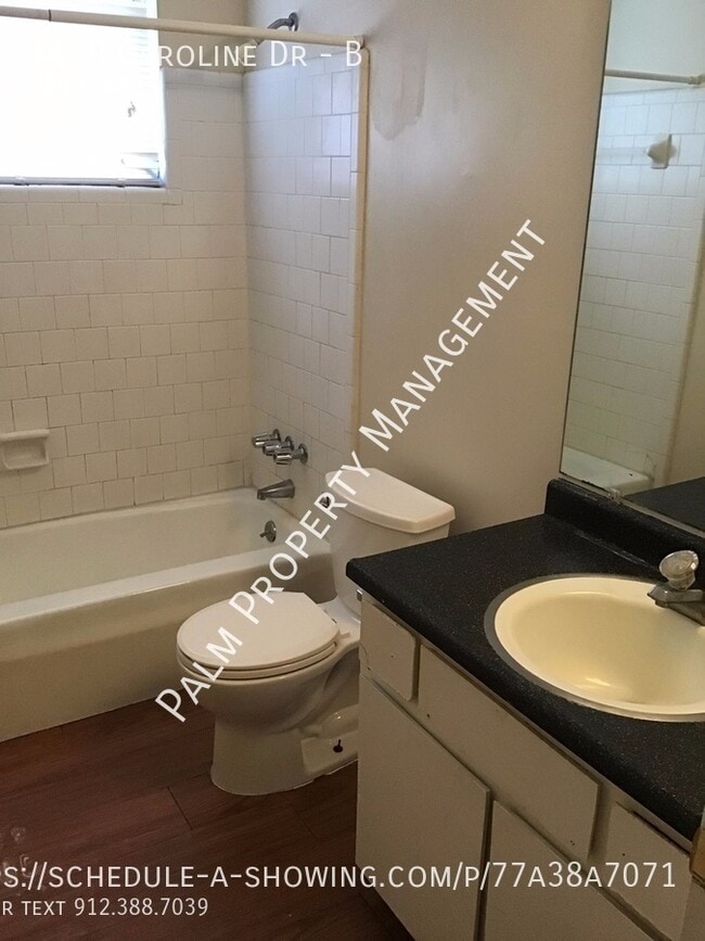 Building Photo - 4419 Caroline Dr