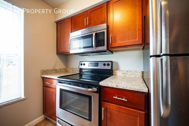 Building Photo - 965 Quay Ave