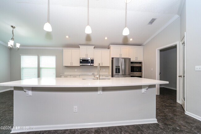 Building Photo - 12385 Sacha Rd