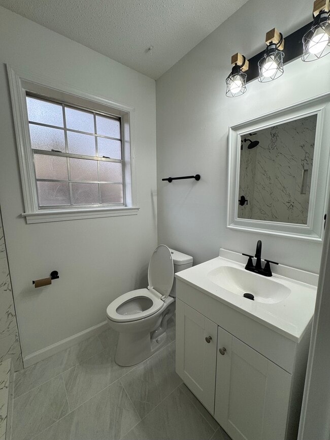 Building Photo - 7929 Steven Franklin Dr