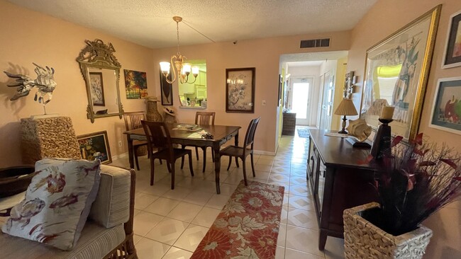 Building Photo - 14623 Bonaire Blvd