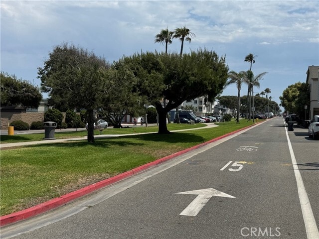 Building Photo - 16696 Bayview Dr