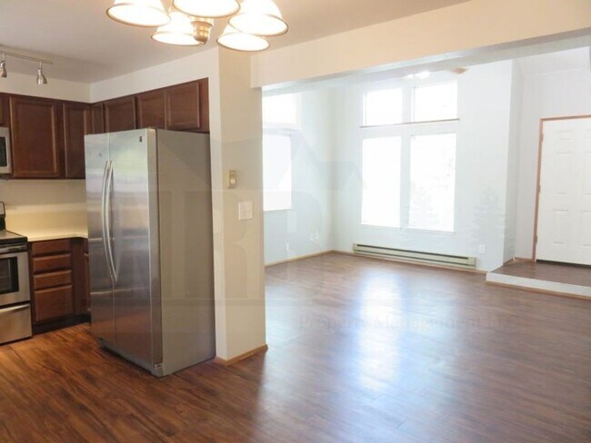 Building Photo - Newly renovated House located in the park community of Lacey!