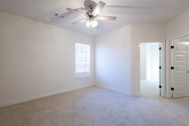 Building Photo - Brand New Townhome for Lease Available 12/...