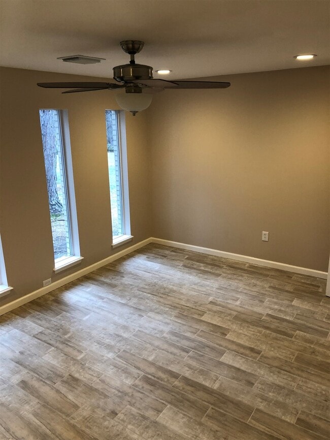 Building Photo - 25610 Spring Ridge Dr