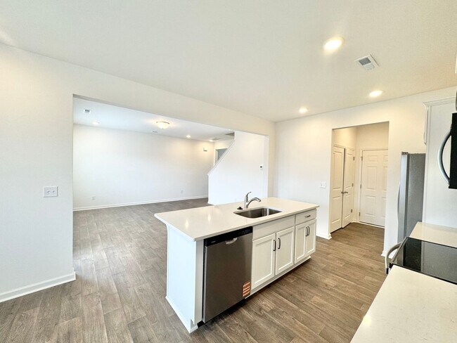 Building Photo - NEW Single Family Home - 2.5 Miles to I-85/Minutes from Downtown Salisbury