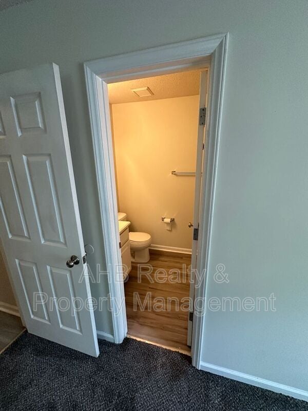 Building Photo - 3475 Forestdale Dr