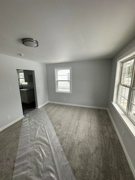 Building Photo - 748 S 24th St