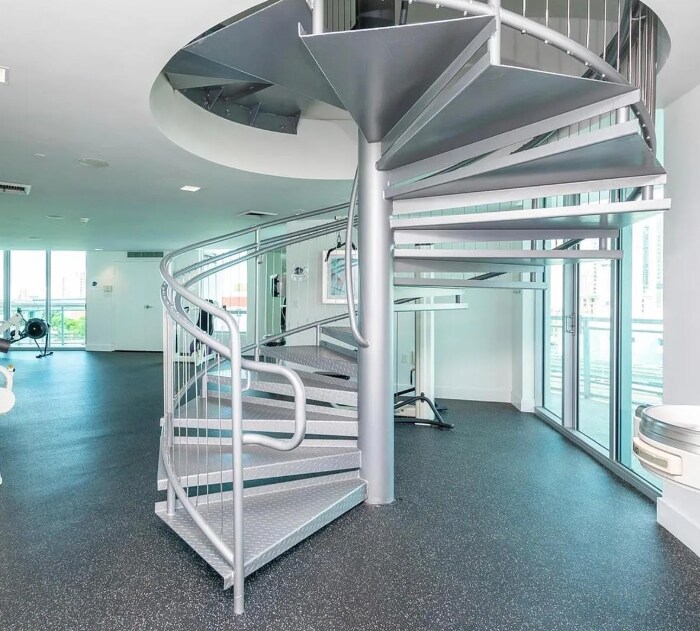 Building Photo - 350 S Miami Ave