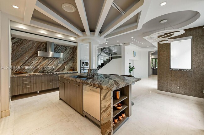 Building Photo - 3917 S Le Jeune Rd