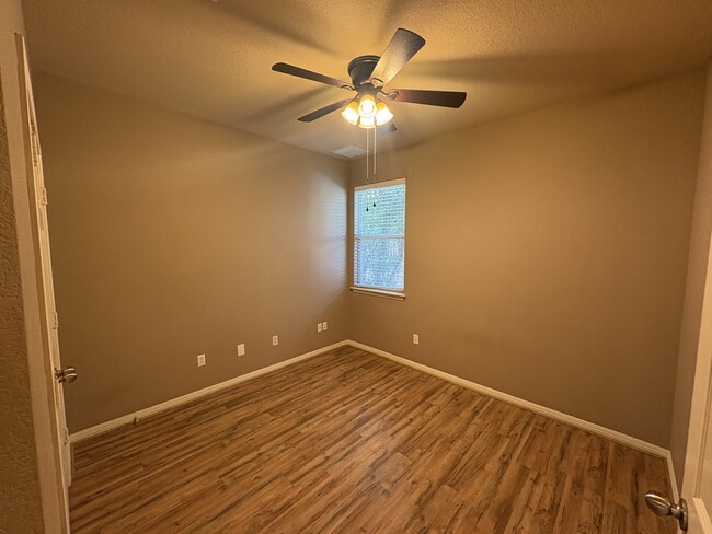 Building Photo - 1180 Arbor Knot Dr