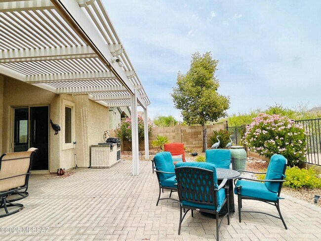 Building Photo - 371 W Sacaton Canyon Dr