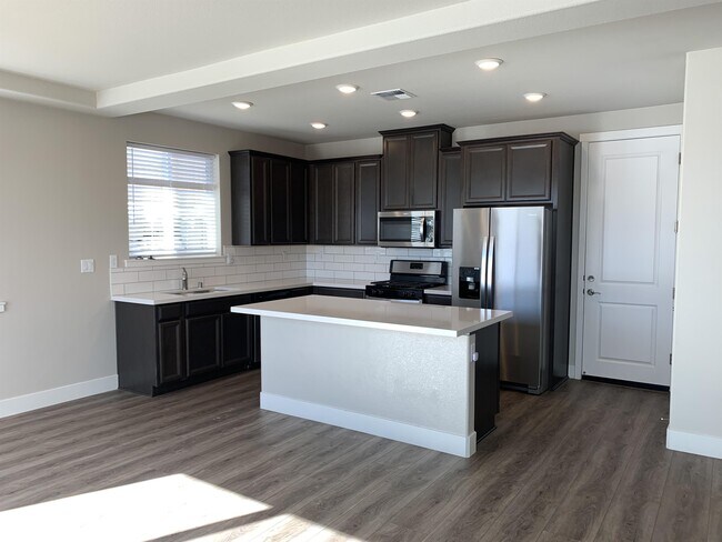 Building Photo - 7600 Arya Ct