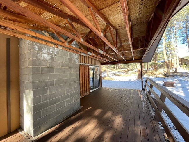Building Photo - Charming Home in Conifer!
