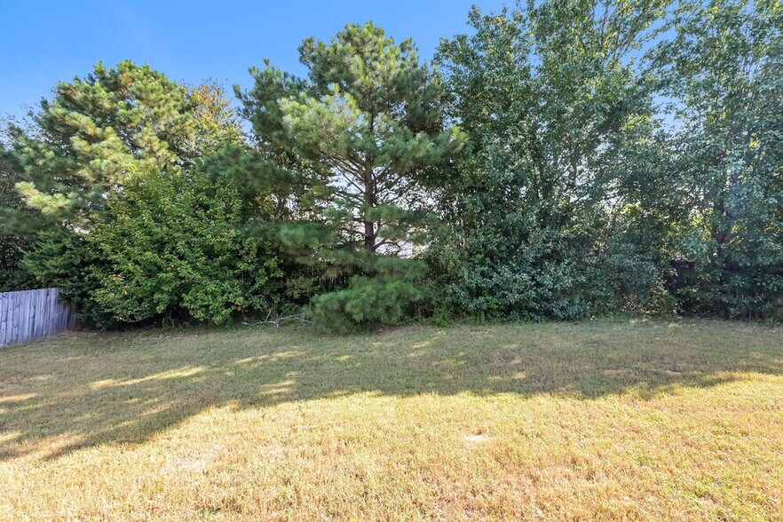 Building Photo - 1530 Bramlett Forest Trail SE