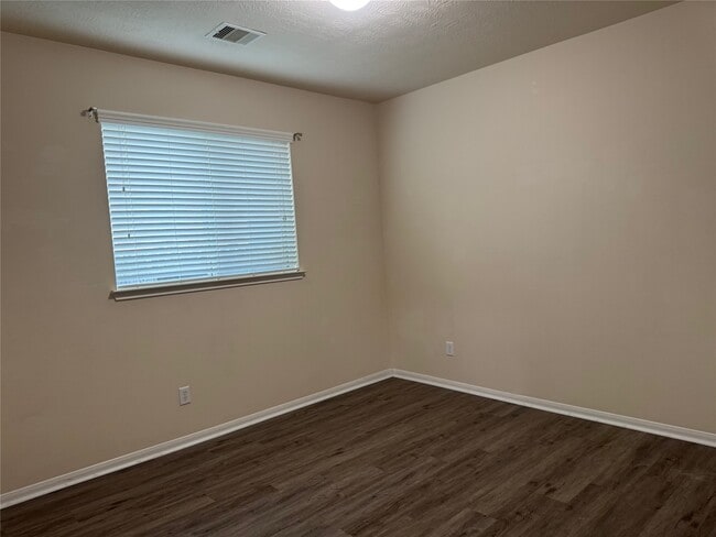 Building Photo - 3363 Elk Ridge Ln