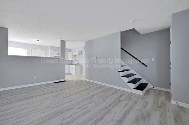 Building Photo - 3039 Morsetowne Ct N