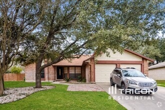 Building Photo - 6810 Maple Lk St