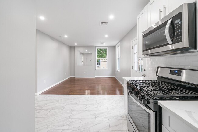 Building Photo - 42 Wildey St