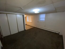 Building Photo - 1143 1st St NW