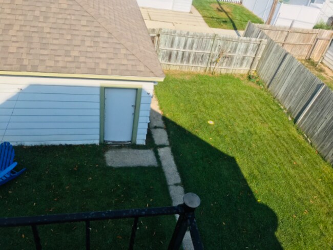 Building Photo - 3906A E Van Norman Ave