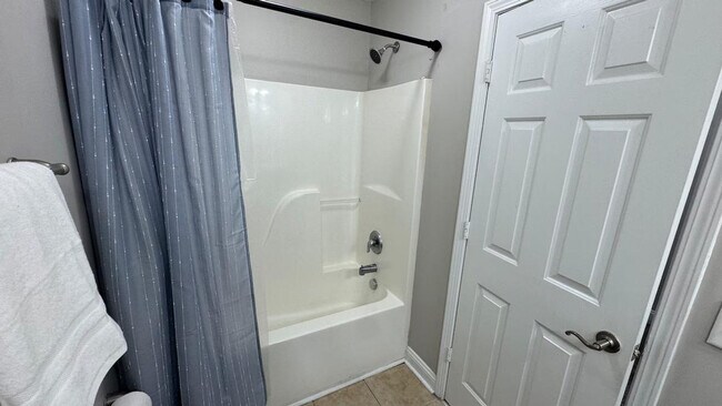 Building Photo - 135 Growden Ln