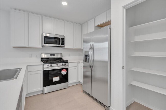 Building Photo - 18229 Pontecorvo Ln