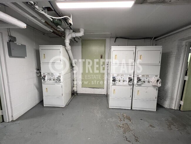 Building Photo - 1 bedroom in Boston MA 02130