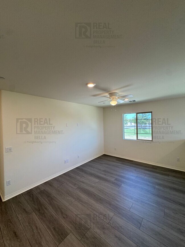 Building Photo - Cul-De-Sac Home in Heritage Lake Featuring Downstairs Bedroom & Bath + Loft