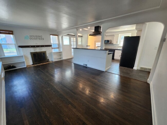 Building Photo - 2603 W Upton Ave
